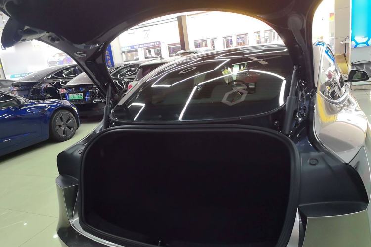 Used Tesla Model 3 2024 High-Performance All-Wheel-Drive Version