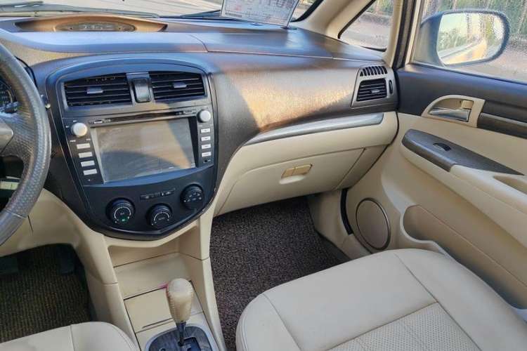 Used Haima Puxima 2013 1.8L Automatic 7-Seater Deluxe Edition