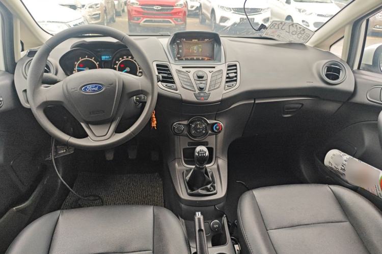 Used Ford Fiesta 2013 Sedan 1.5L Manual Fashion Edition