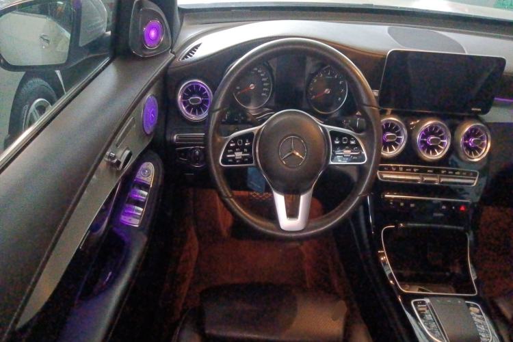 Used Mercedes-Benz GLC 2020 GLC 260 L 4MATIC Dynamic Model Steering Wheel