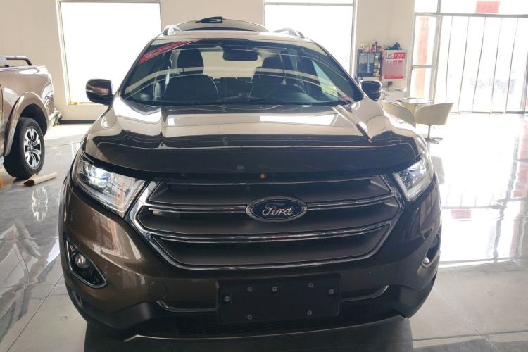 Used Ford Edge 2016 EcoBoost 245 Four-Wheel Drive Titanium Edition 7-Seater
