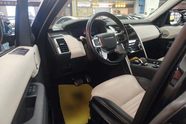 Used Land Rover Discovery 2021 360 PS R-Dynamic SE