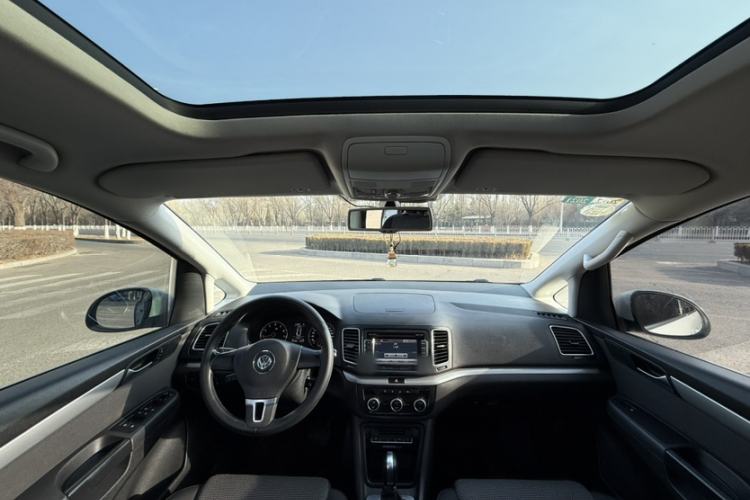 Used Volkswagen Sharan 2013 1.8TSI Standard Model Interior 1