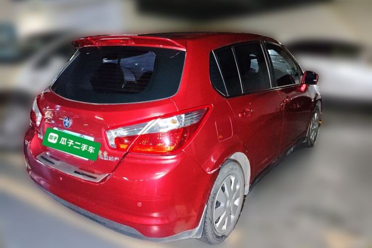 Used Venucia R50 2013 1.6L Automatic Fashion Edition