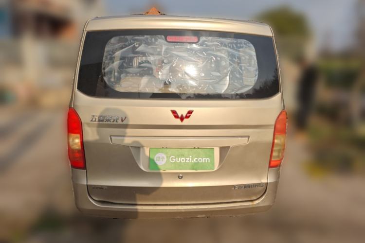 Used Wuling Rongguang V 2016 1.5L Standard Version Rear