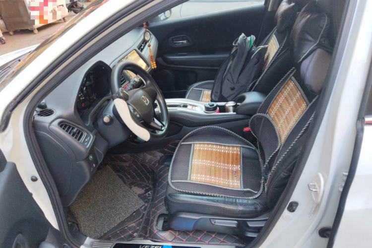 Used Honda Vezel 2016 1.8L CVT Front-Wheel Drive Pioneer Edition
