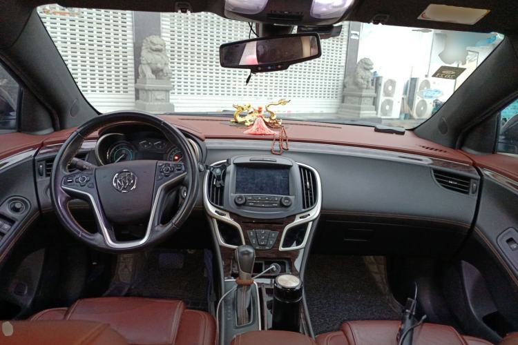 Used Buick LaCrosse 2014 2.0T SIDI Elite Tech Version Center Console