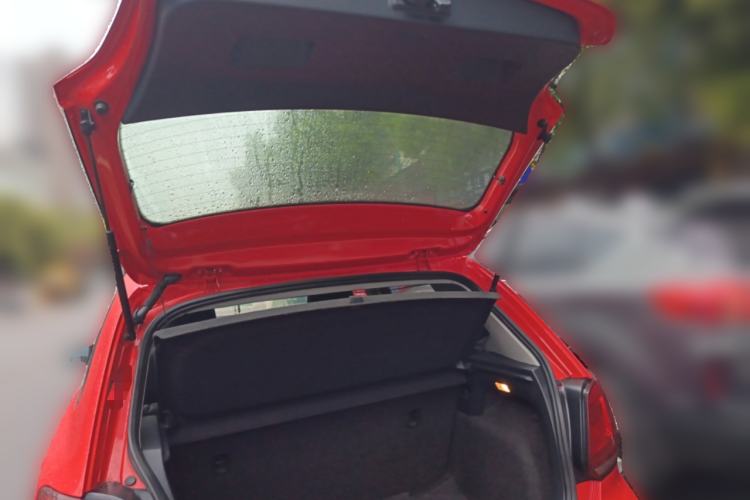 Used Volkswagen Polo 2016 1.4L Manual Fashion Model