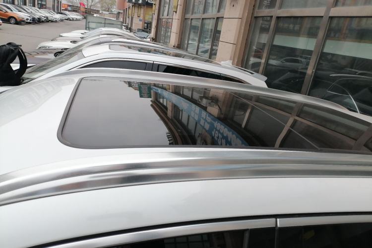 Used Haval H6 2017 Red-Label 2.0T Automatic Two-Wheel Drive Leading Edition Roof