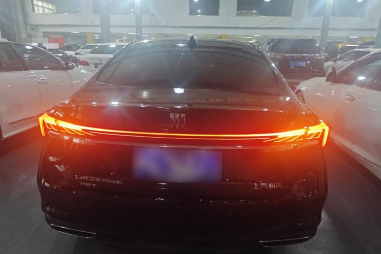 Used Buick LaCrosse 2025 28T Platinum Edition