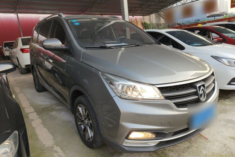 Used Baojun 730 2019 1.5T Manual Fashion Model 7-seater China VI