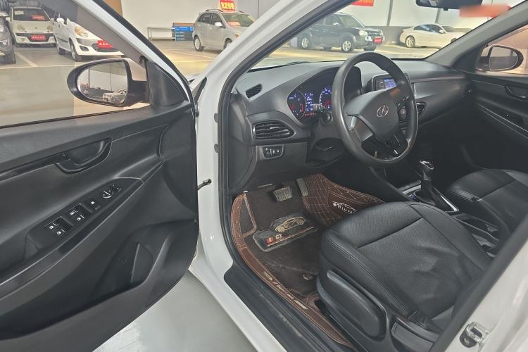 Used Hyundai Celesta 2018 1.6L Automatic GL Enjoyment Version China V Standard
