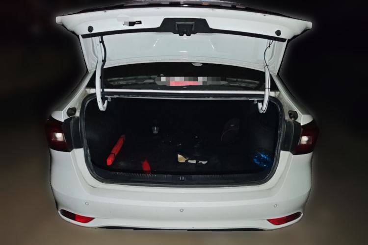 Used Roewe i5 2020 1.5L Manual Linghao Edition
