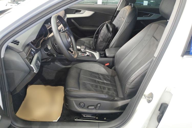 Used Audi A4L 2019 40 TFSI Fashion Edition China VI Emission Standard