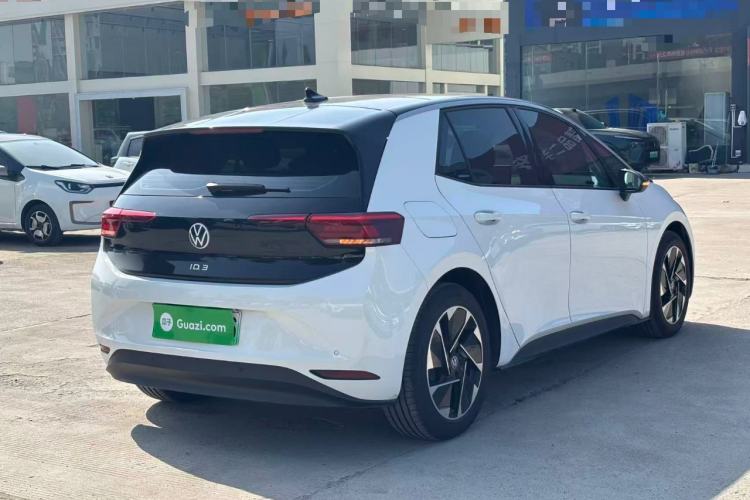 Used Volkswagen ID.3 2025 Smart Edition Outstanding Model Rear Right 45 Deg