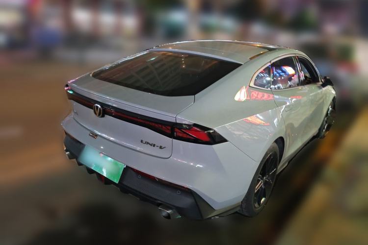 Used CHANGAN UNI-V 2022 1.5T Prestige Version Rear Right 45 Deg