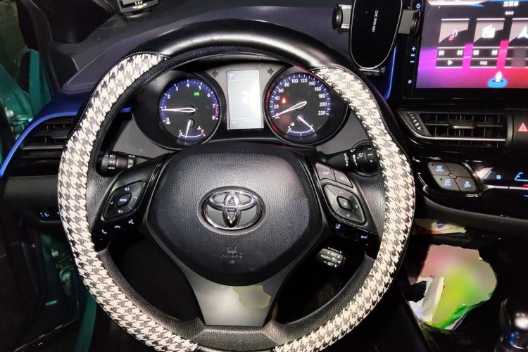 Used Toyota C-HR 2018 2.0L Leading Edition China V-standard