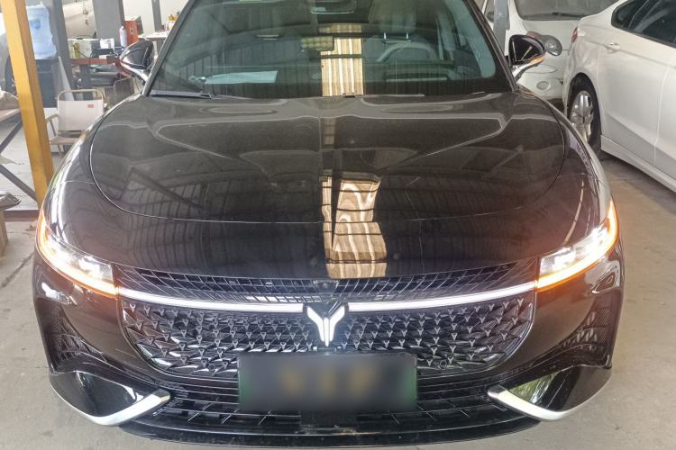 Used VOYAH PASSION 2024 PHEV Four-Wheel Drive Ultra-Long Range Flagship Model Front