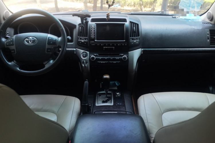 Used Toyota Land Cruiser 2007 4.7L Automatic VX-R Center Console