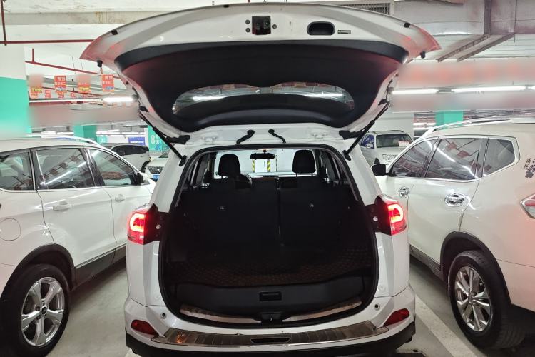 Used Toyota RAV4 2016 2.0L CVT Two-Wheel Drive Fashion Edition China V Standard Trunk