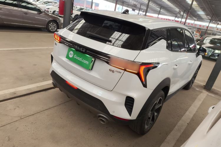 Used Lynk & Co 06 EM-P 2022 PHEV 84 km Range Pro Version