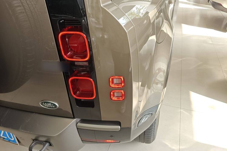 Used Land Rover Defender 2022 110 P400 X-DYNAMIC HSE
