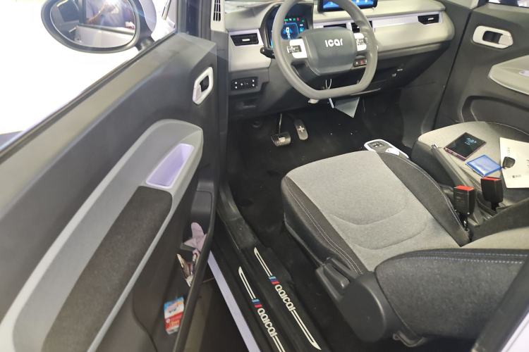 Used Chery New Energy QQ Ice Cream 2022 170km Sundae Phosphate Lithium-Ion