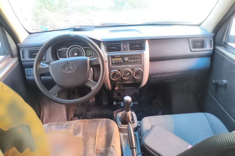 Used CHANGAN KAICHENG Star 3 2015 1.2L Base Model Non-Air-Conditioned EA12V Center Console