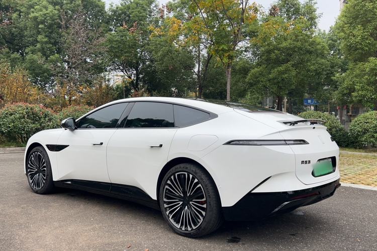 Used Avatr 12 2025 Ultra Extended-Range Edition