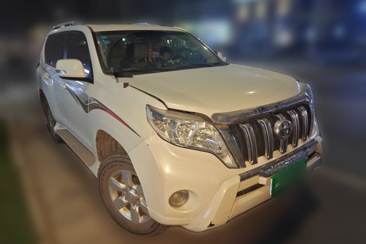 Used Toyota Prado 2017 2.7L Automatic 2700 Gasoline 4x4 7-Seater – Middle East Version
