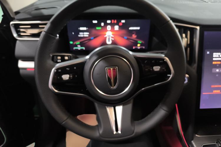 Used Hongqi HS7 PHEV 2024 2.0T PHEV Four-Wheel Drive Flagship Edition 6 Seats Steering Wheel