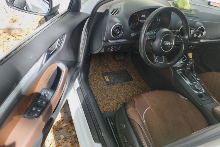 Used Audi A3 2014 Sportback 35 TFSI Automatic Comfort Model Driver Seat