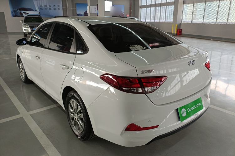 Used Hyundai Celesta 2017 1.6L Automatic Enjoyment Version GLS