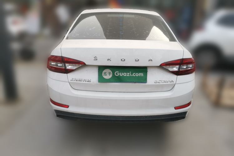 Used Skoda Octavia 2019 1.5L Automatic SmartDrive Comfort Edition China VI Standard