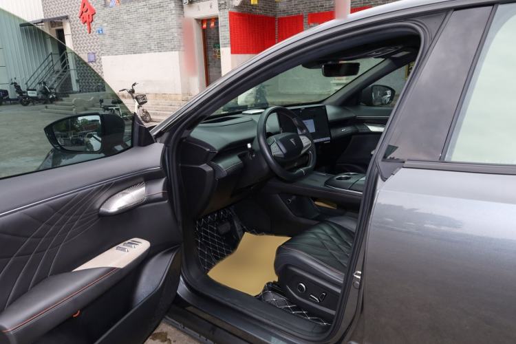 Used Deepal S07 2023 200Max Range-Extended Version Interior 8