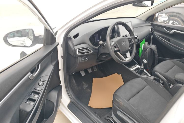 Used Hyundai Celesta 2017 1.6L Manual Enjoyment Edition GLS
