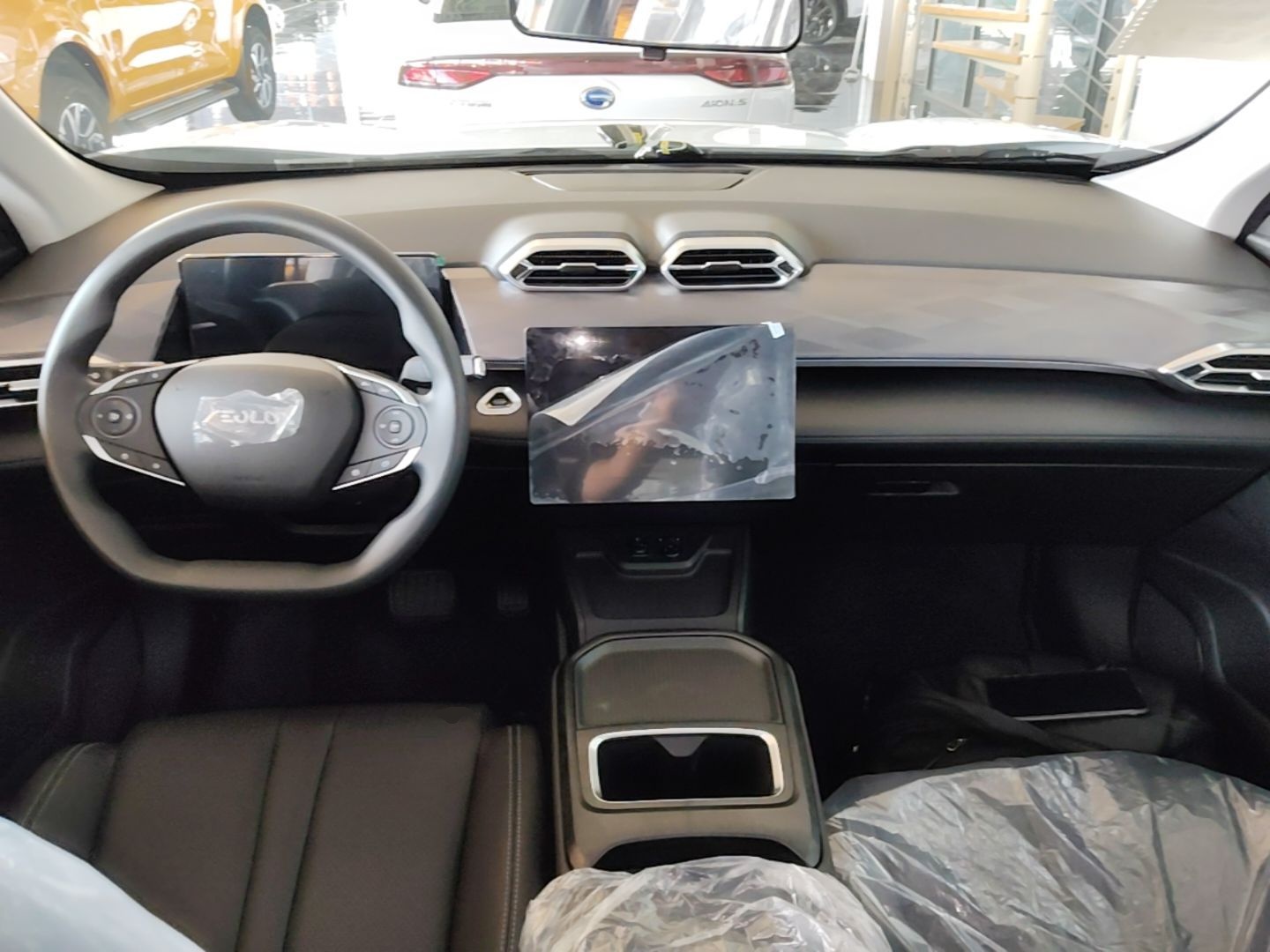 Dongfeng Aeolus SKY EV01 2025 530 km AIR Elite Edition — снимка 12