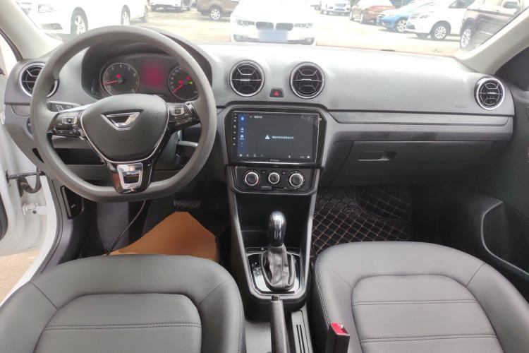 Used Jetta VA3 2020 1.5L Automatic "Upward Life" Edition Center Console