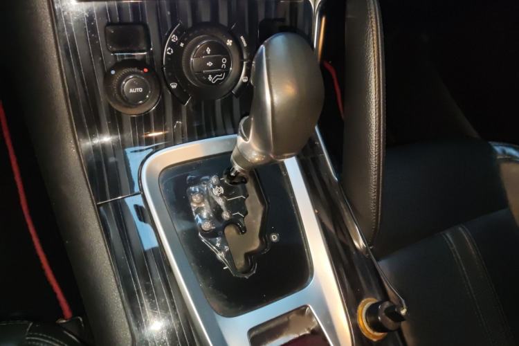 Used Peugeot 3008 2015 2.0L Automatic Trend Edition
