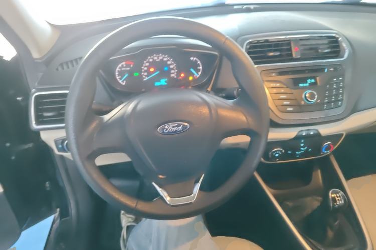 Used Ford Escort 2015 1.5L Manual Comfort Model Steering Wheel