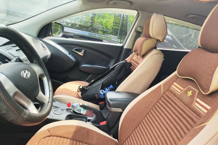 Used Hyundai ix35 2012 2.0L Automatic Two-Wheel Drive New Edition GL
