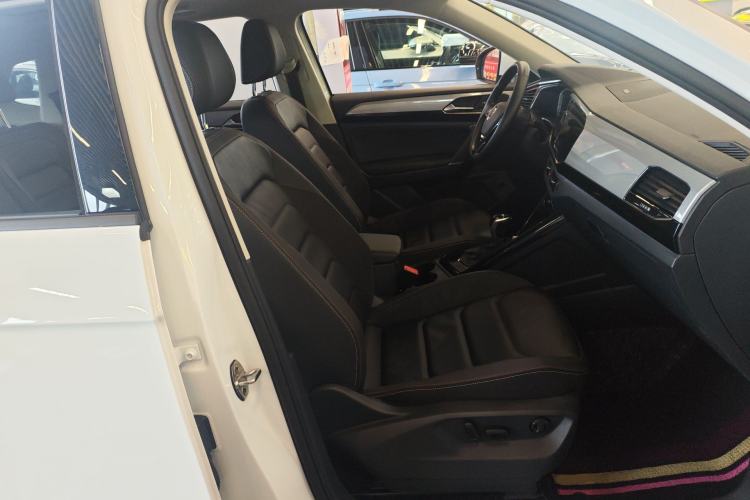 Used Volkswagen Tayron 2022 330TSI Two-Wheel Drive Luxury Connect Plus Version