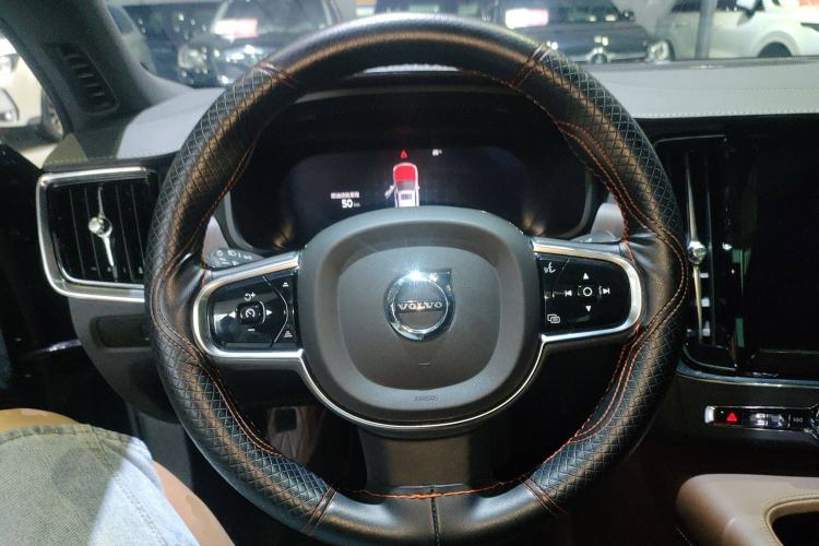 Used Volvo S90 2024 B5 Zhiyuan Luxury Edition
