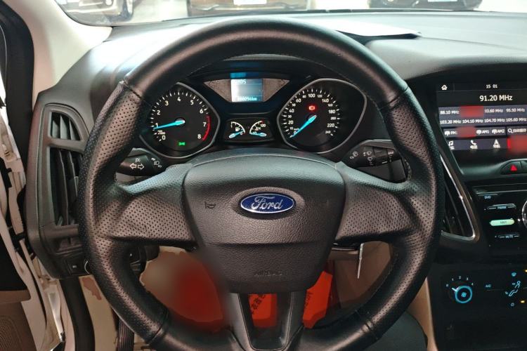 Used Ford Focus 2017 Sedan 1.6L Automatic Comfort Plus SmartDrive Edition
