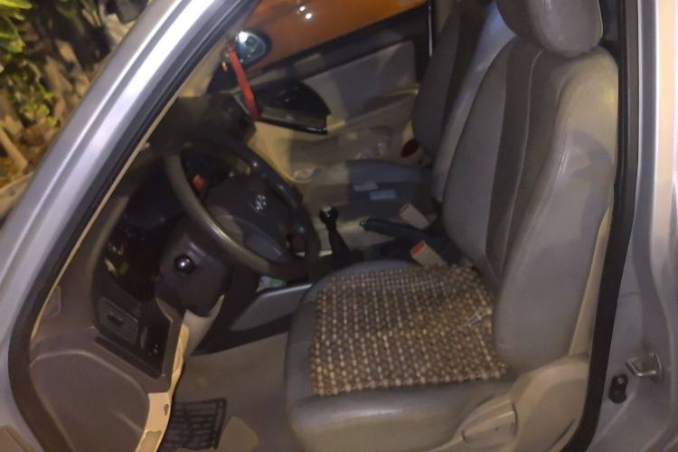 Used Hyundai Elantra 2011 1.6L Manual Comfort Version
