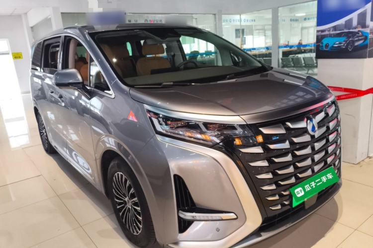 Used Denza D9 2022 DM-i 1040 Prestige Model