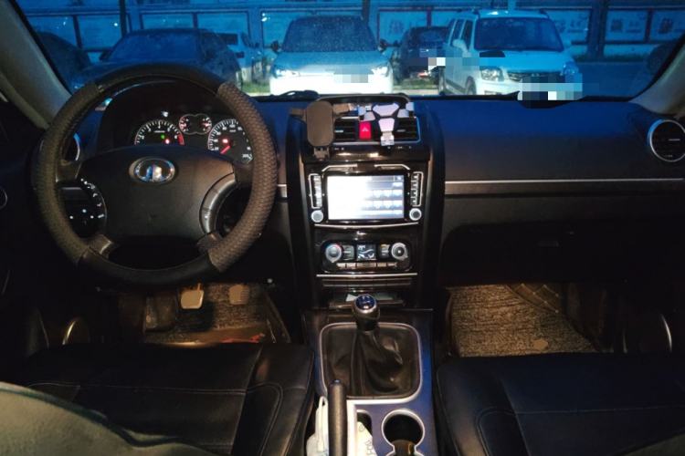 Used Haval H5 Classic 2013 Zhizun Edition 2.0L Manual Two-Wheel Drive Entry-Level Model