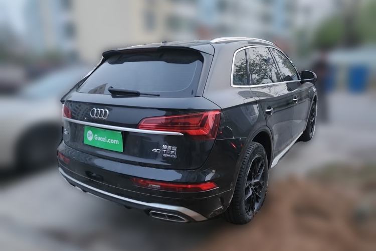 Used Audi Q5L 2022 40T Luxury Dynamic Model Rear Right 45 Deg