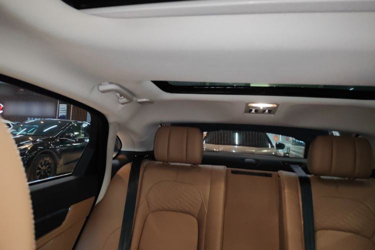 Used Jaguar XFL 2024 2.0T P250 Two-Wheel Drive Prestige Luxury Edition