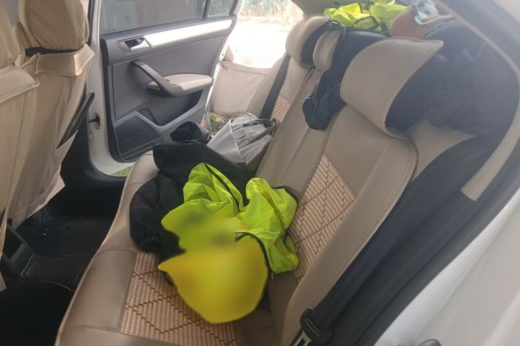 Used Skoda Rapid 2018 1.6L Automatic Comfort Edition Interior 4